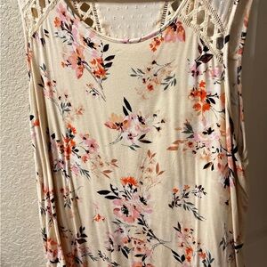 Floral Sleeveless Blouse